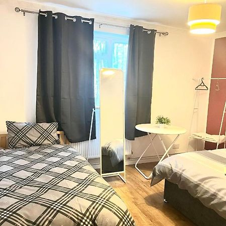 Large Room With Two Bed In Central Londres Exterior foto